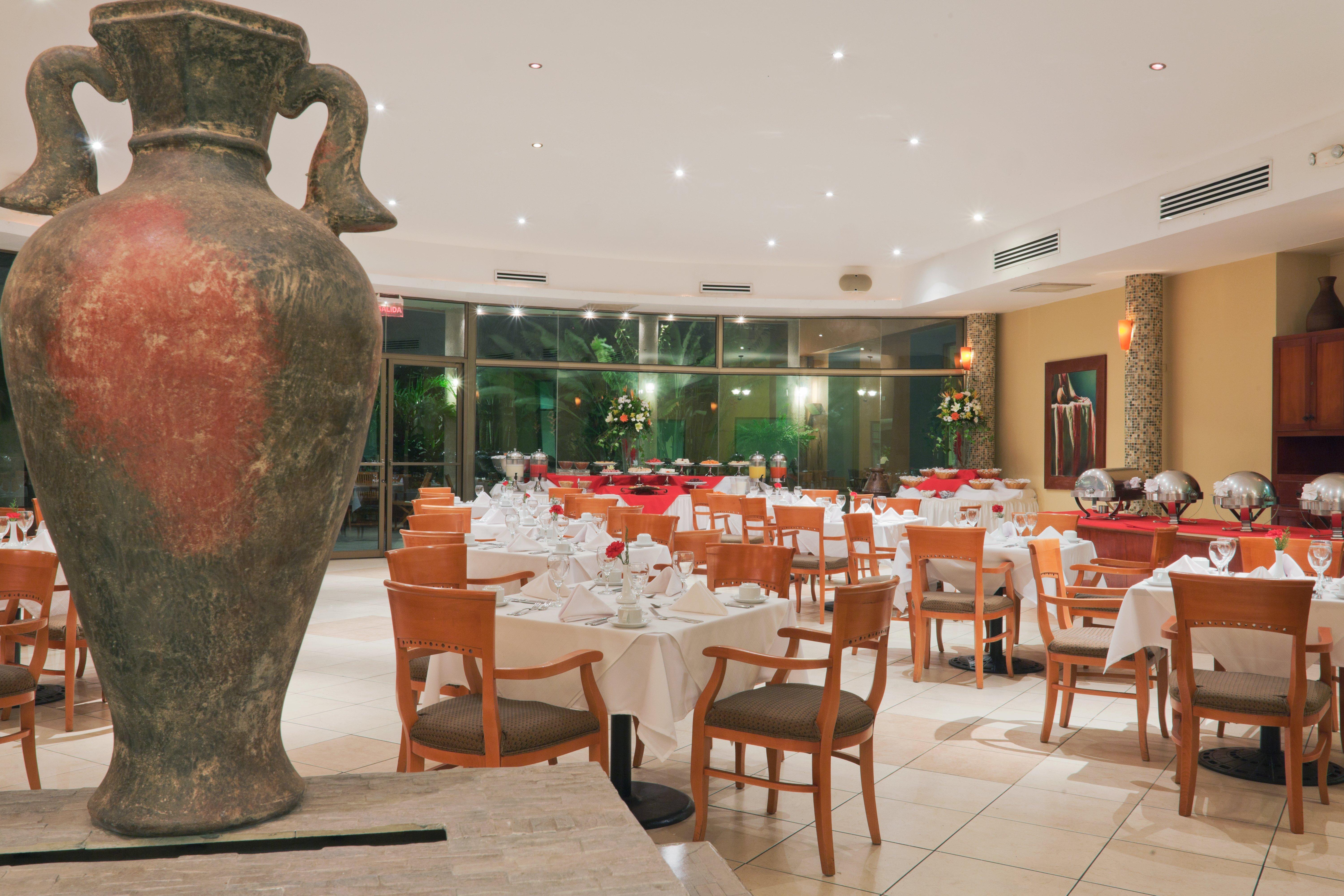 Holiday Inn Convention Center By Ihg Managua Restoran gambar